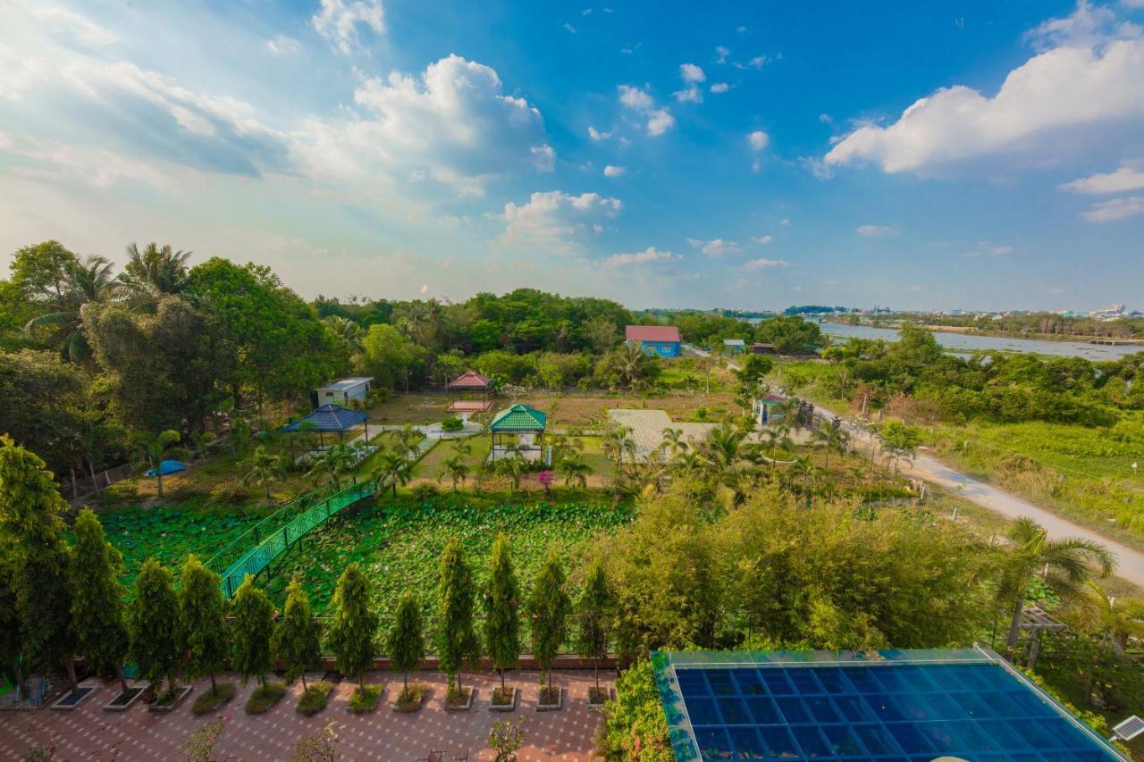 Готель Khu Nghi Duong Huong Sen - Binh My, Cu Chi Хошимін Екстер'єр фото